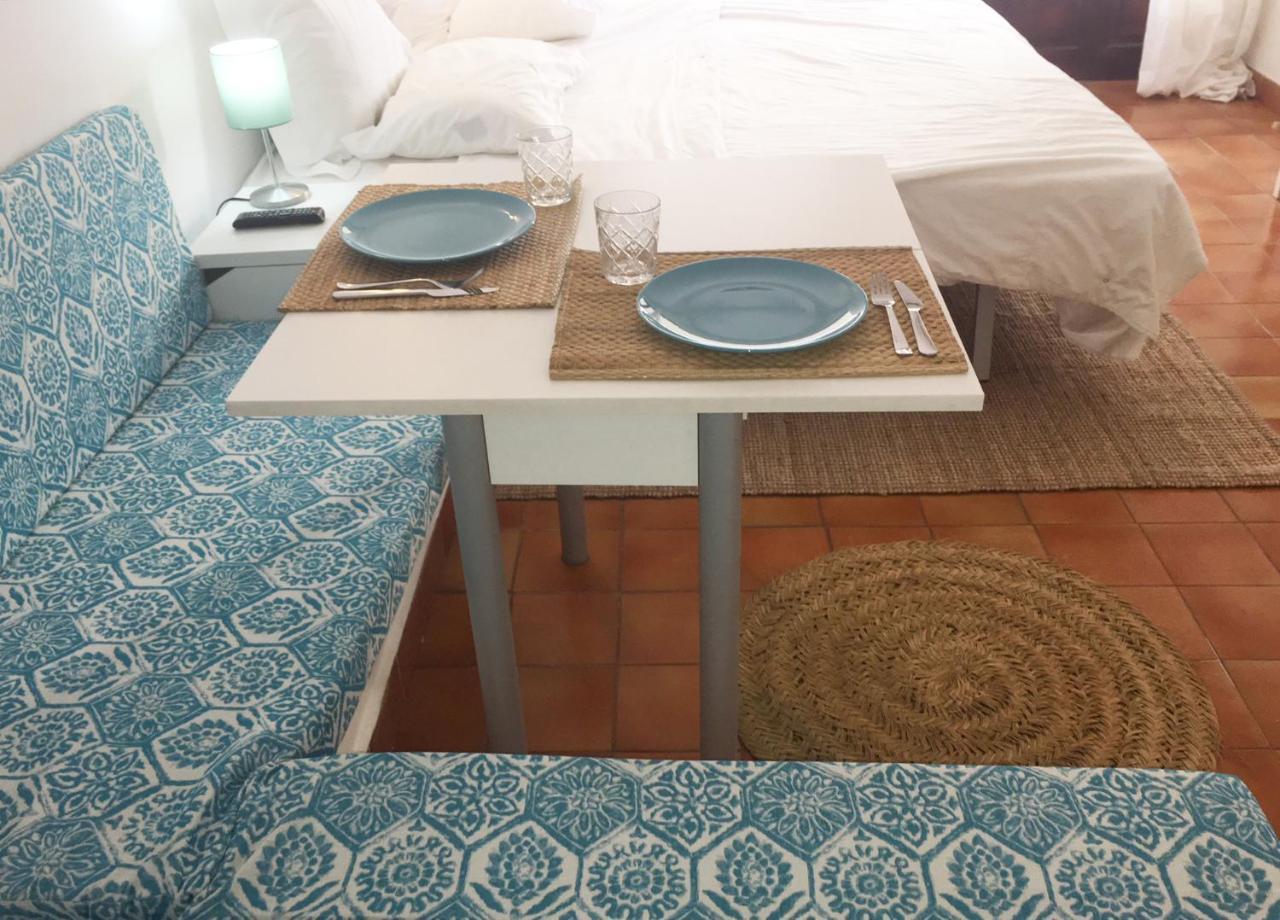Apartamentos Albertos Санта-Эулалия-дель-Рио Экстерьер фото